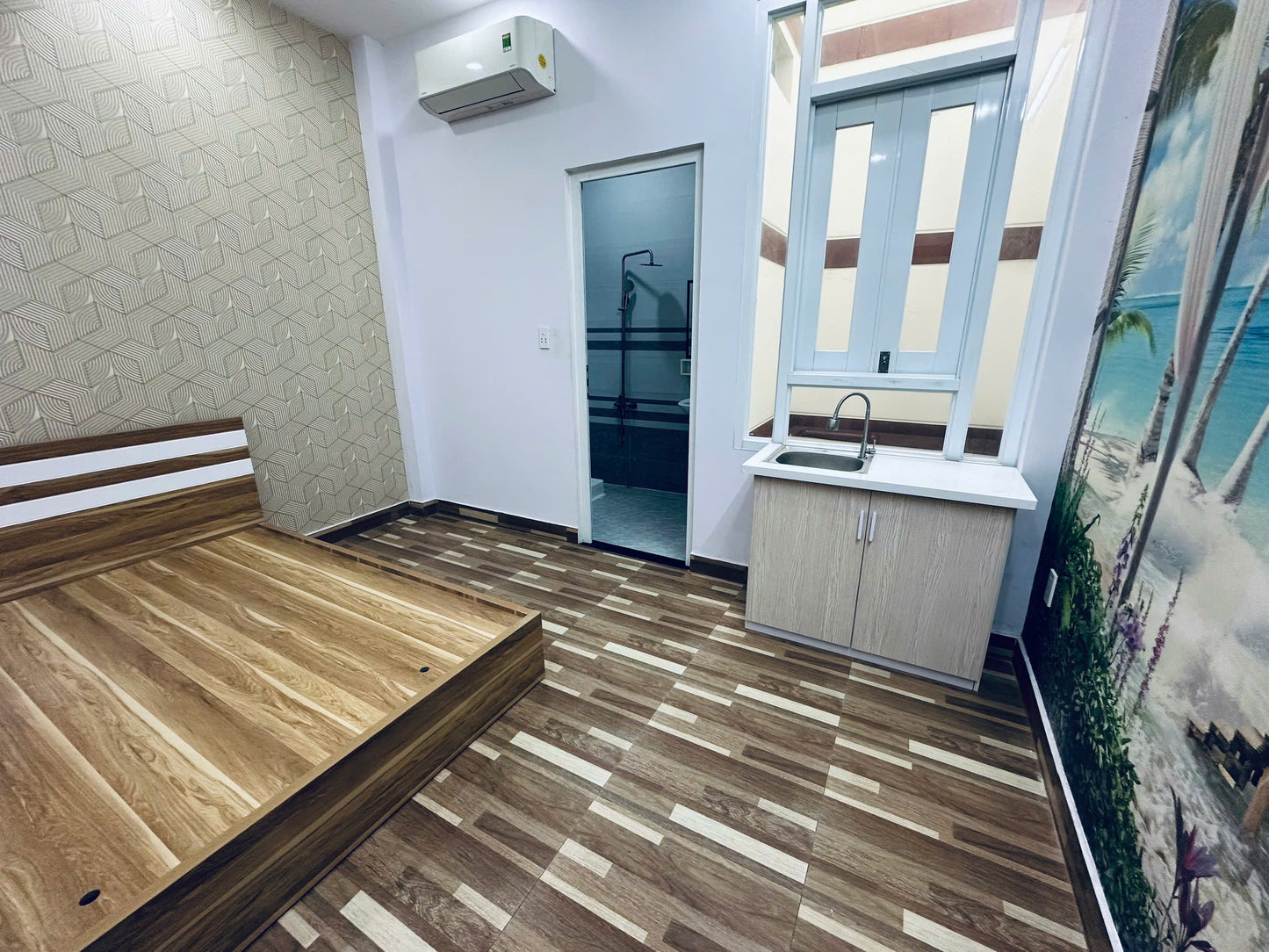 [011175]TTTSTUST-NM01