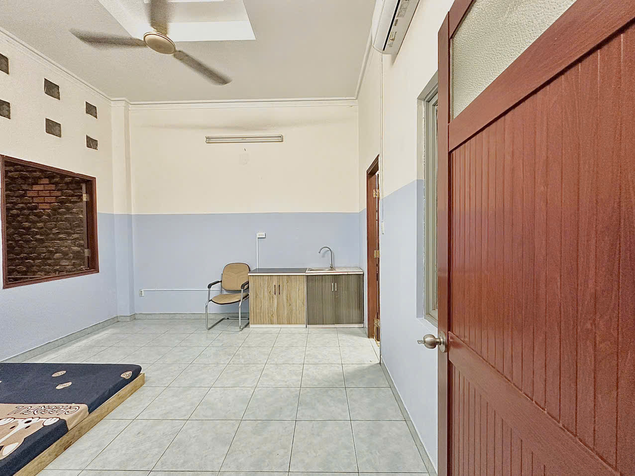 [011195]TCSTUST-NM01