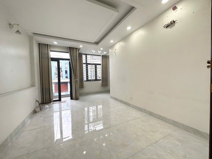 [010641]VLSTUBC-NM01