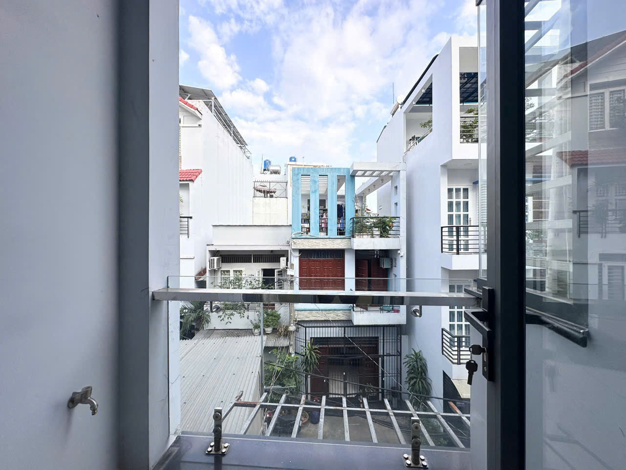 [010641]VLSTUBC-NM01