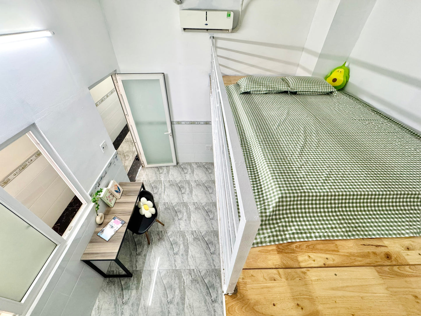 [011305]TMNDUPST-NM01