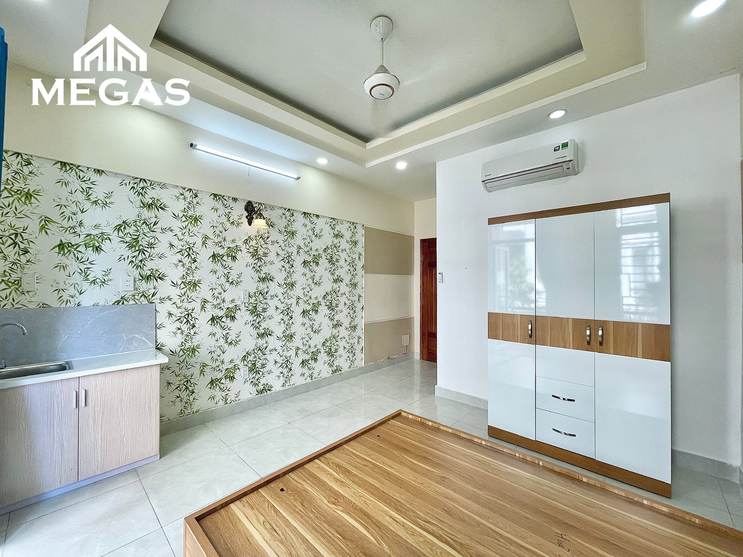 [011485]TTTSTUBC-NM01