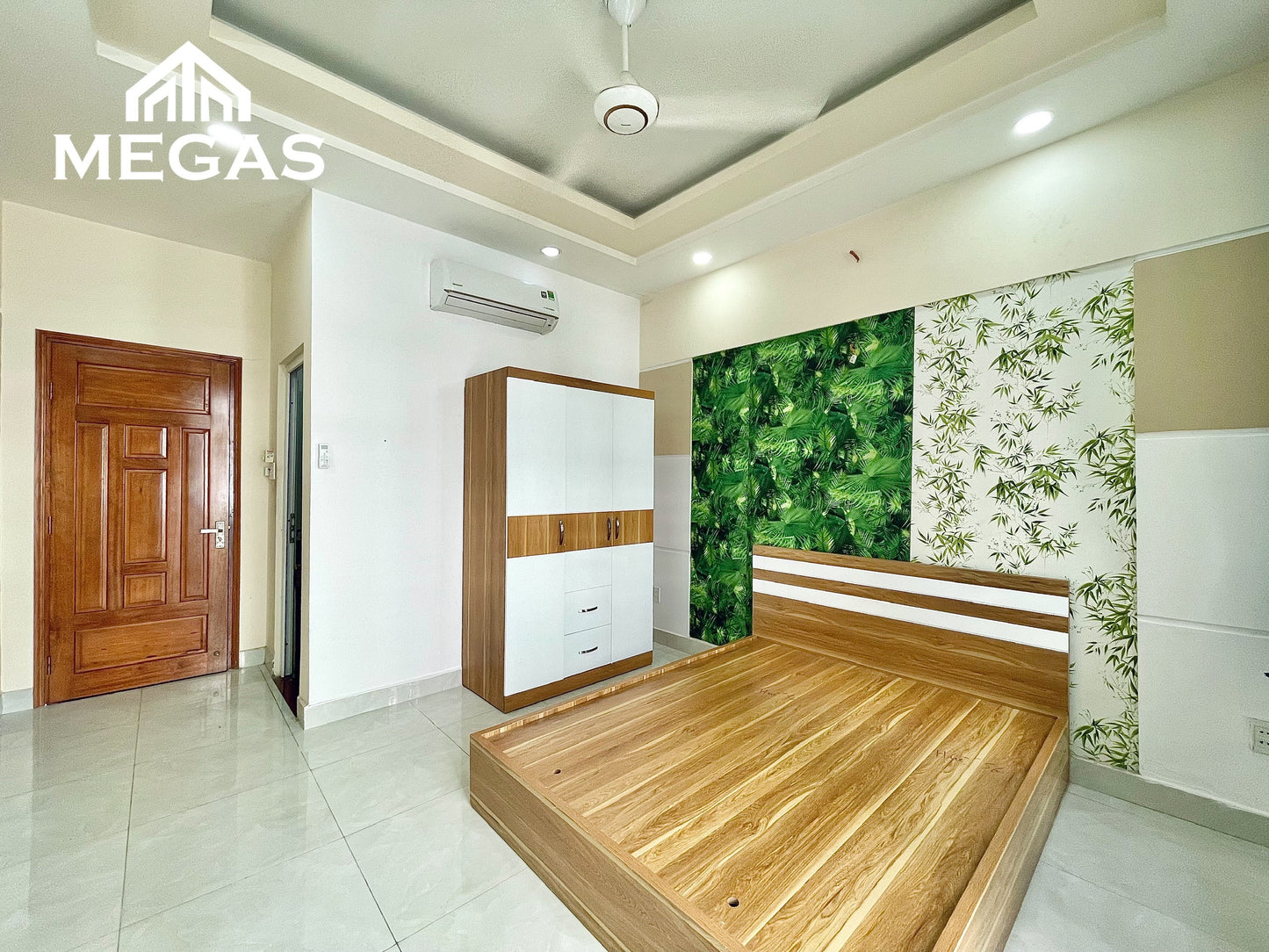 [011485]TTTSTUBC-NM01