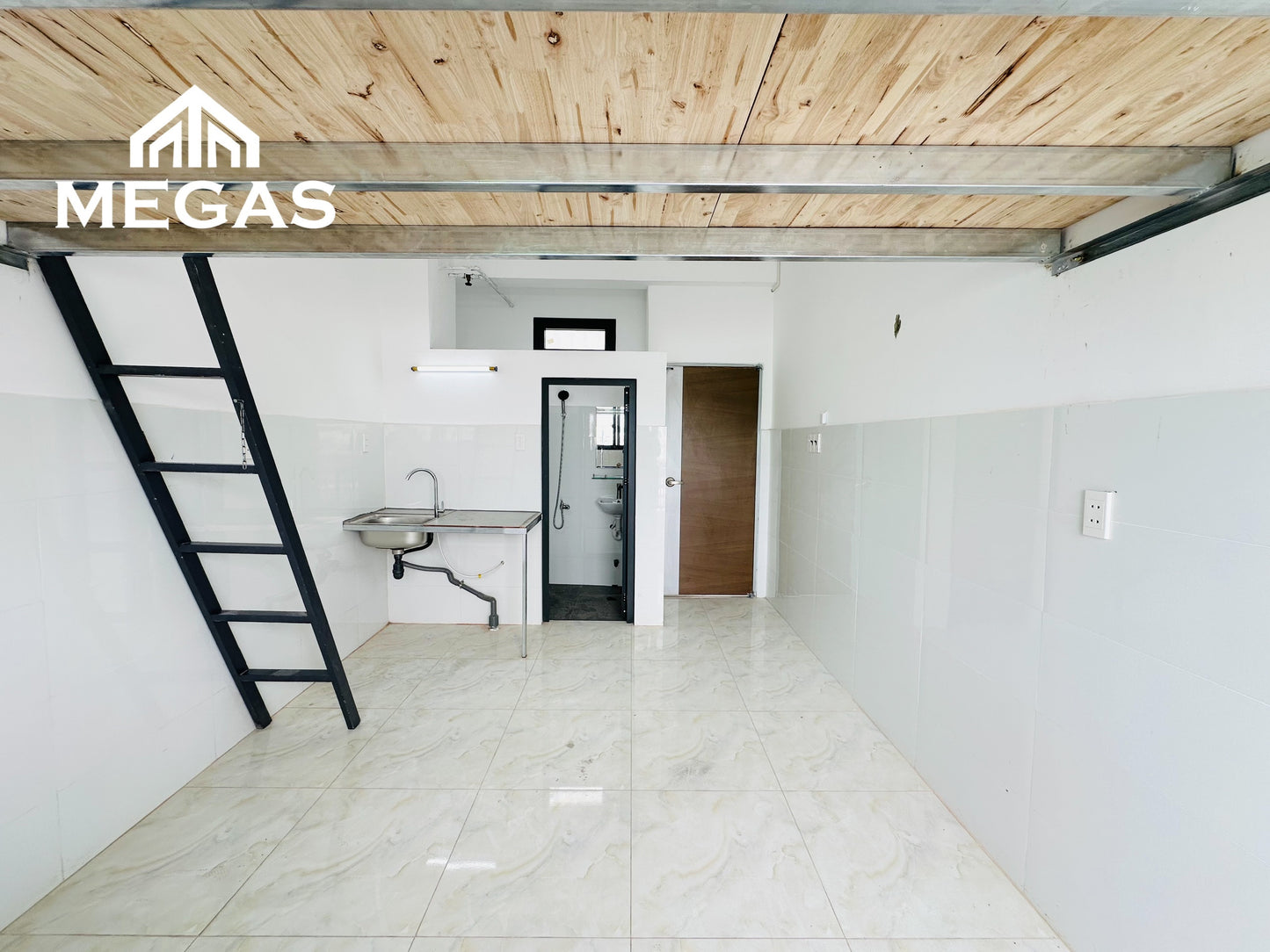 [010811]NVYDUPBC-SM01