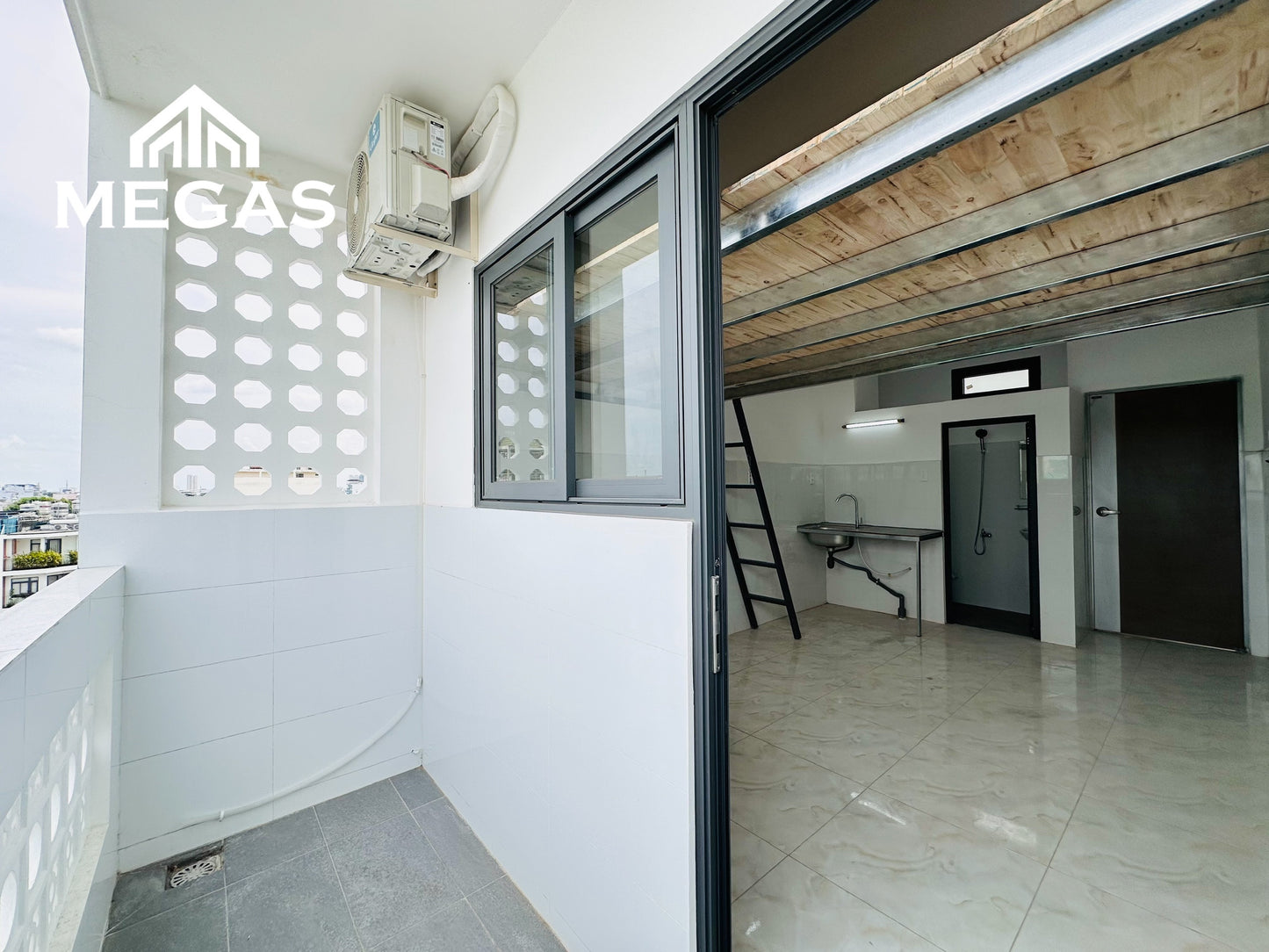 [010811]NVYDUPBC-SM01