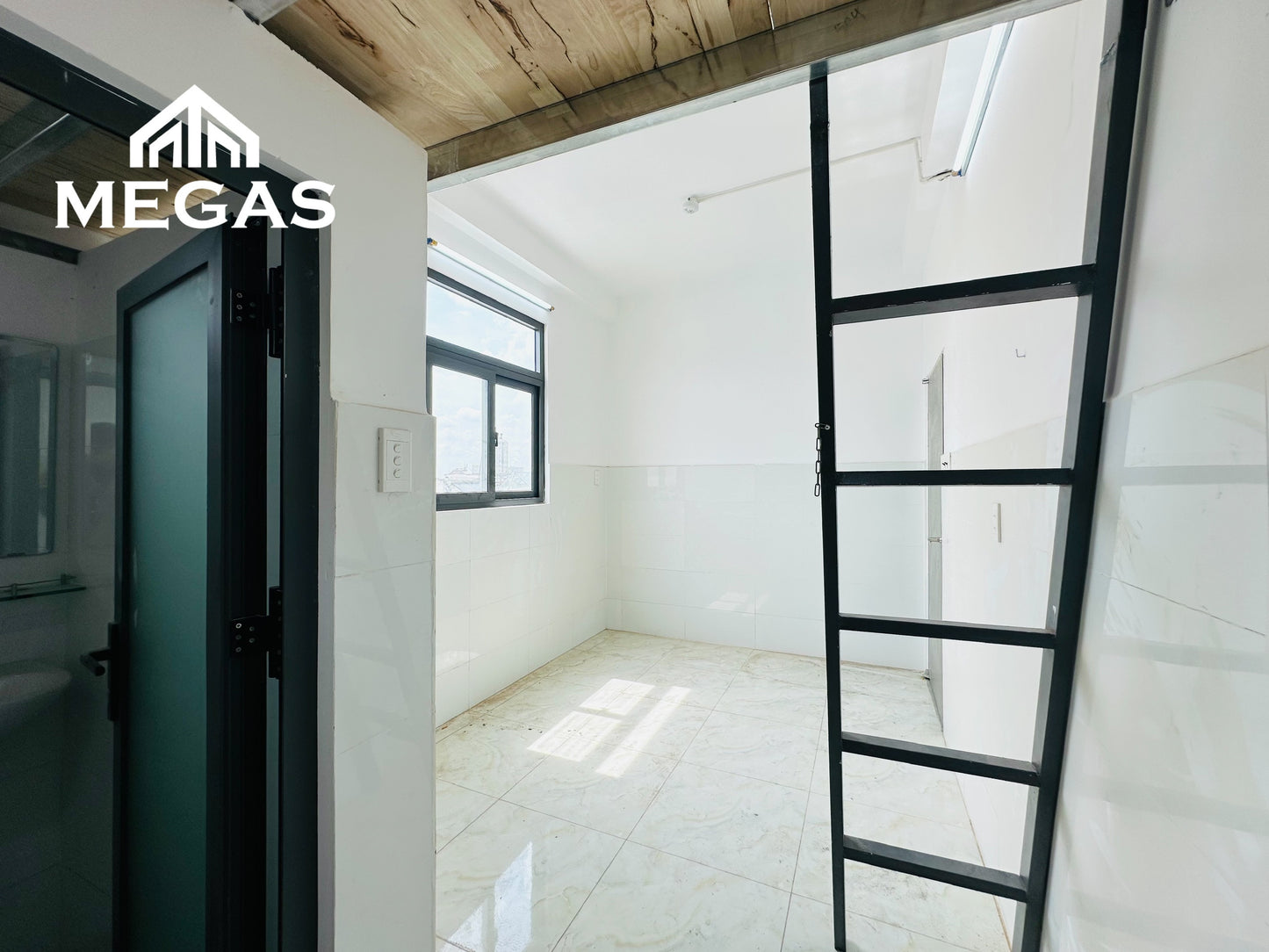 [010831]NVYDUPSK-SM03