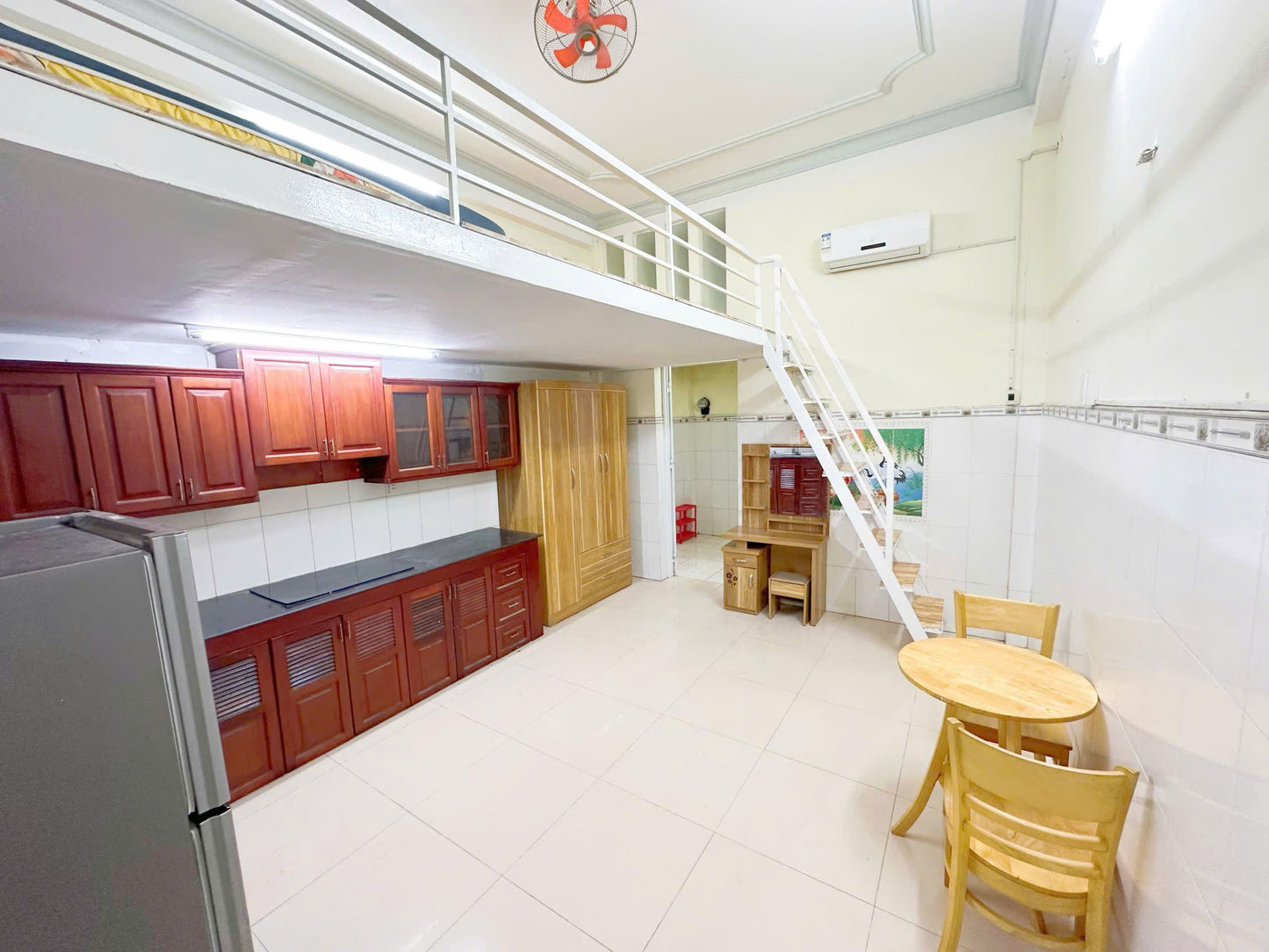 [011525]DC18DUPST-NM01