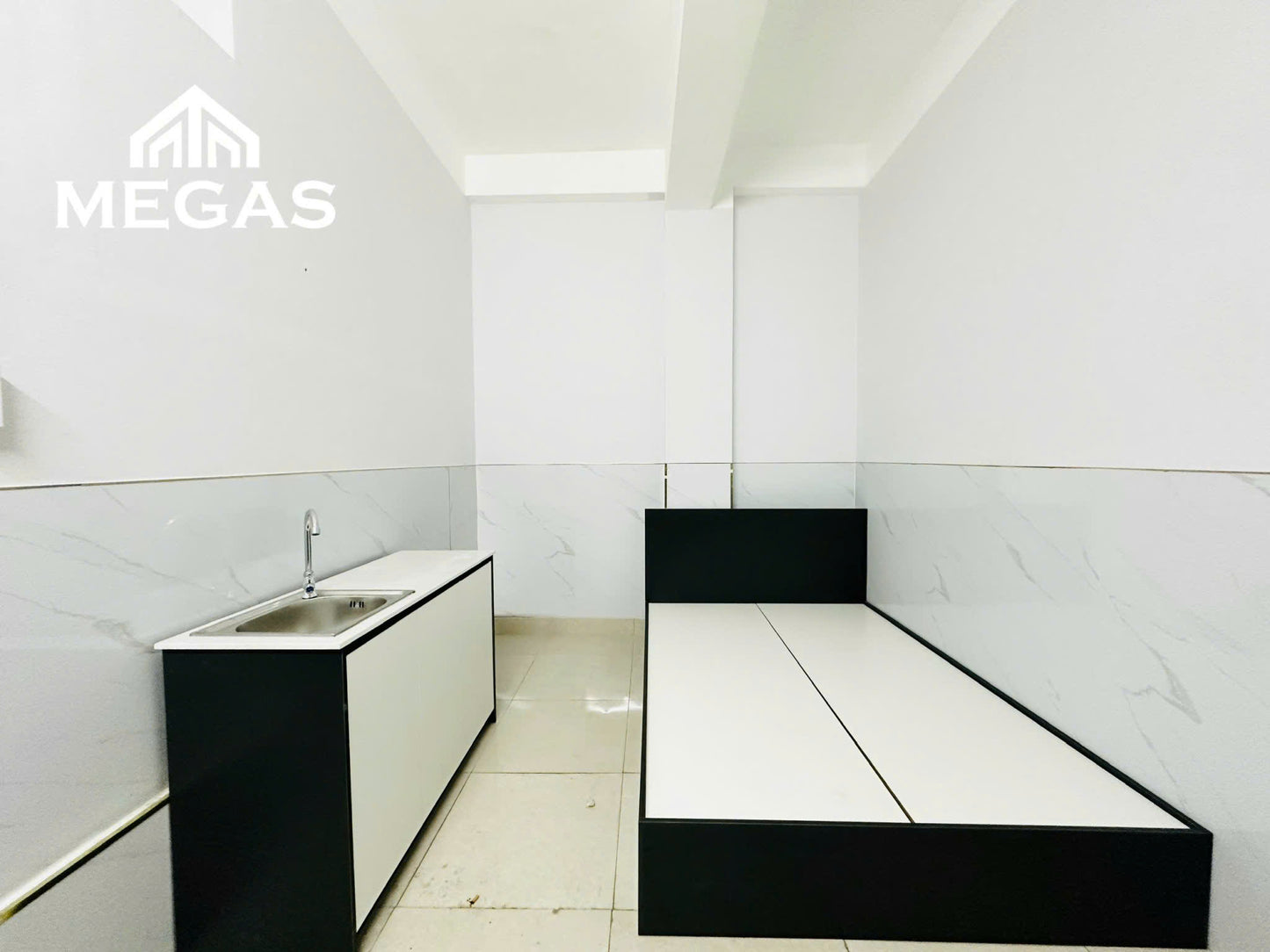 [010891]THDSTUST-SM01