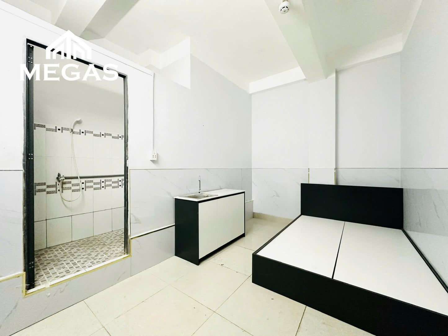 [010891]THDSTUST-SM01