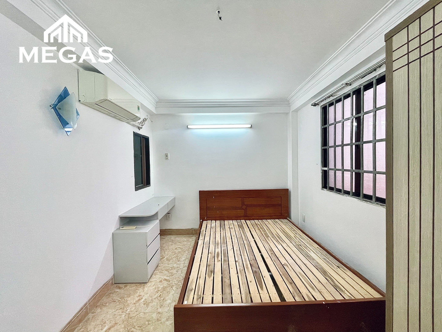 [010385]TS1PNSK-LG04