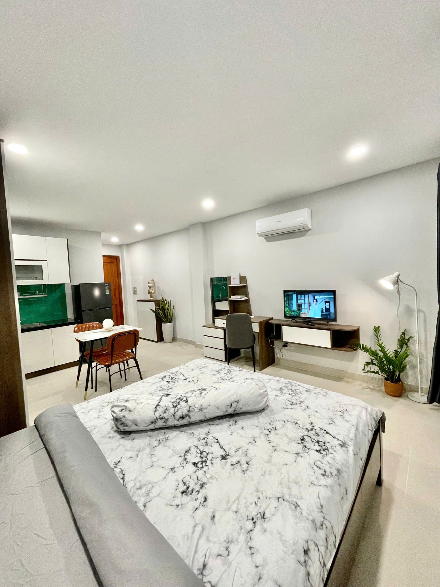 [010915]BDSTUBC-LG01