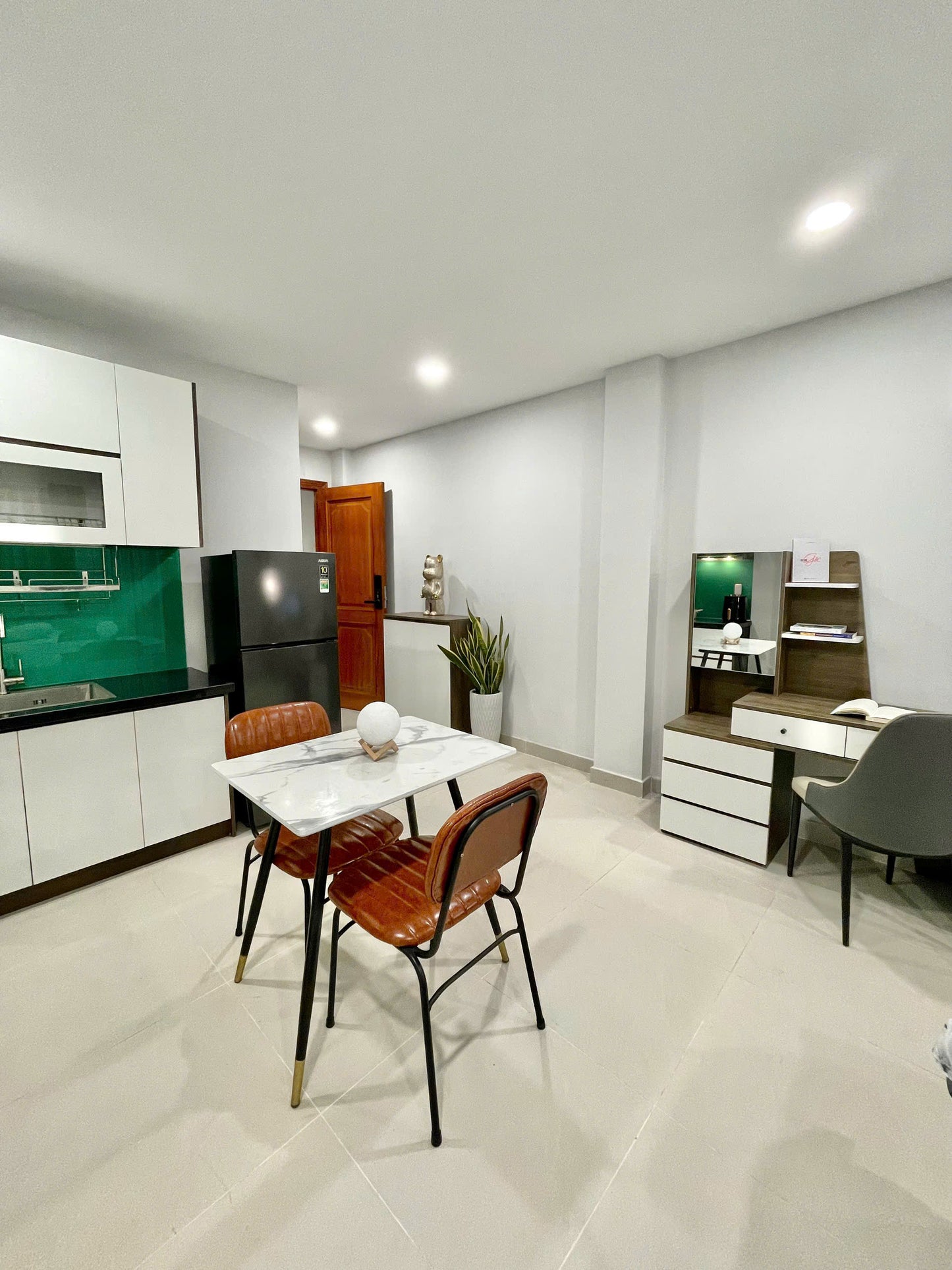 [010915]BDSTUBC-LG01