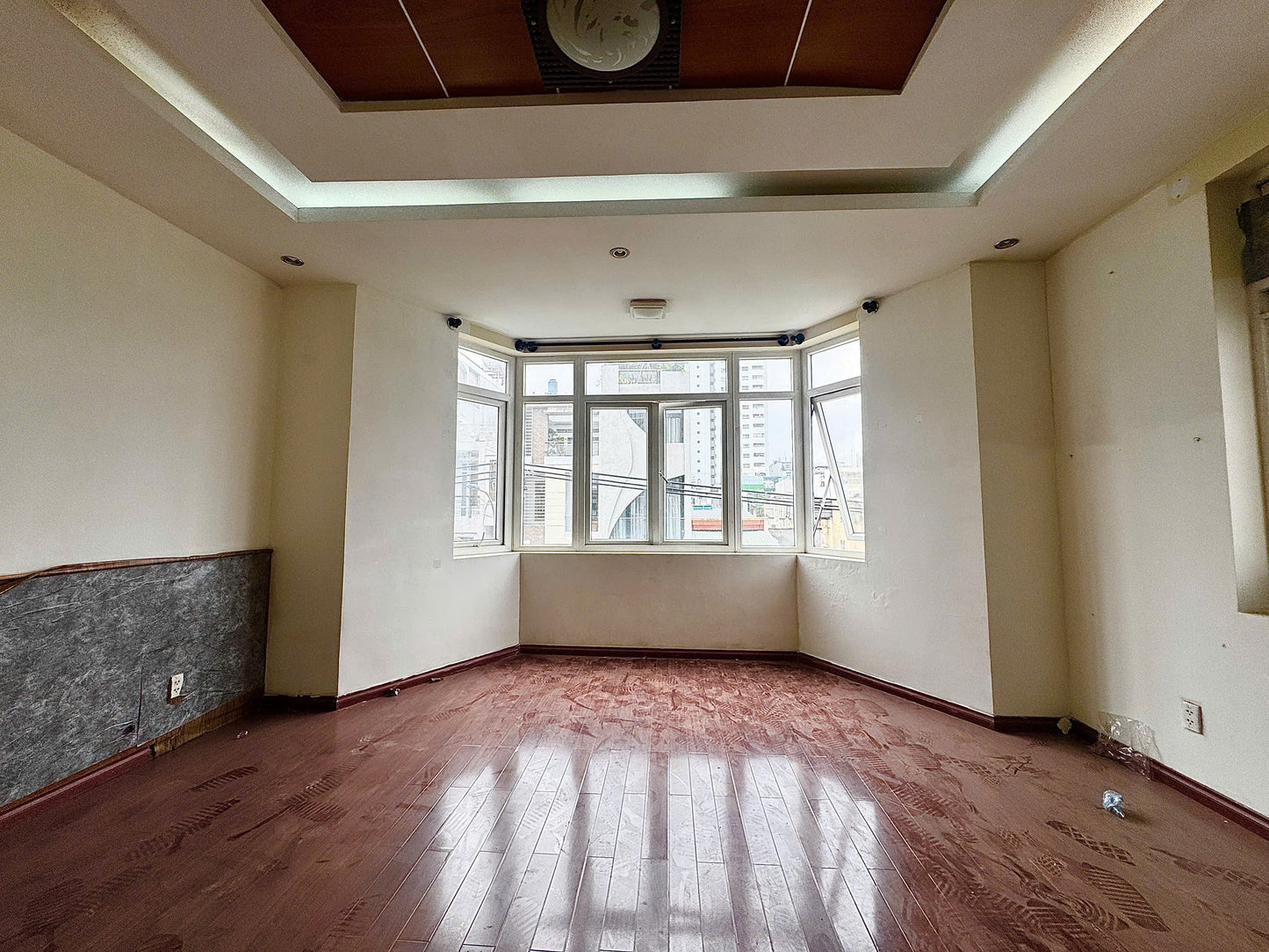 [011231]NNNSTUSK-NM01