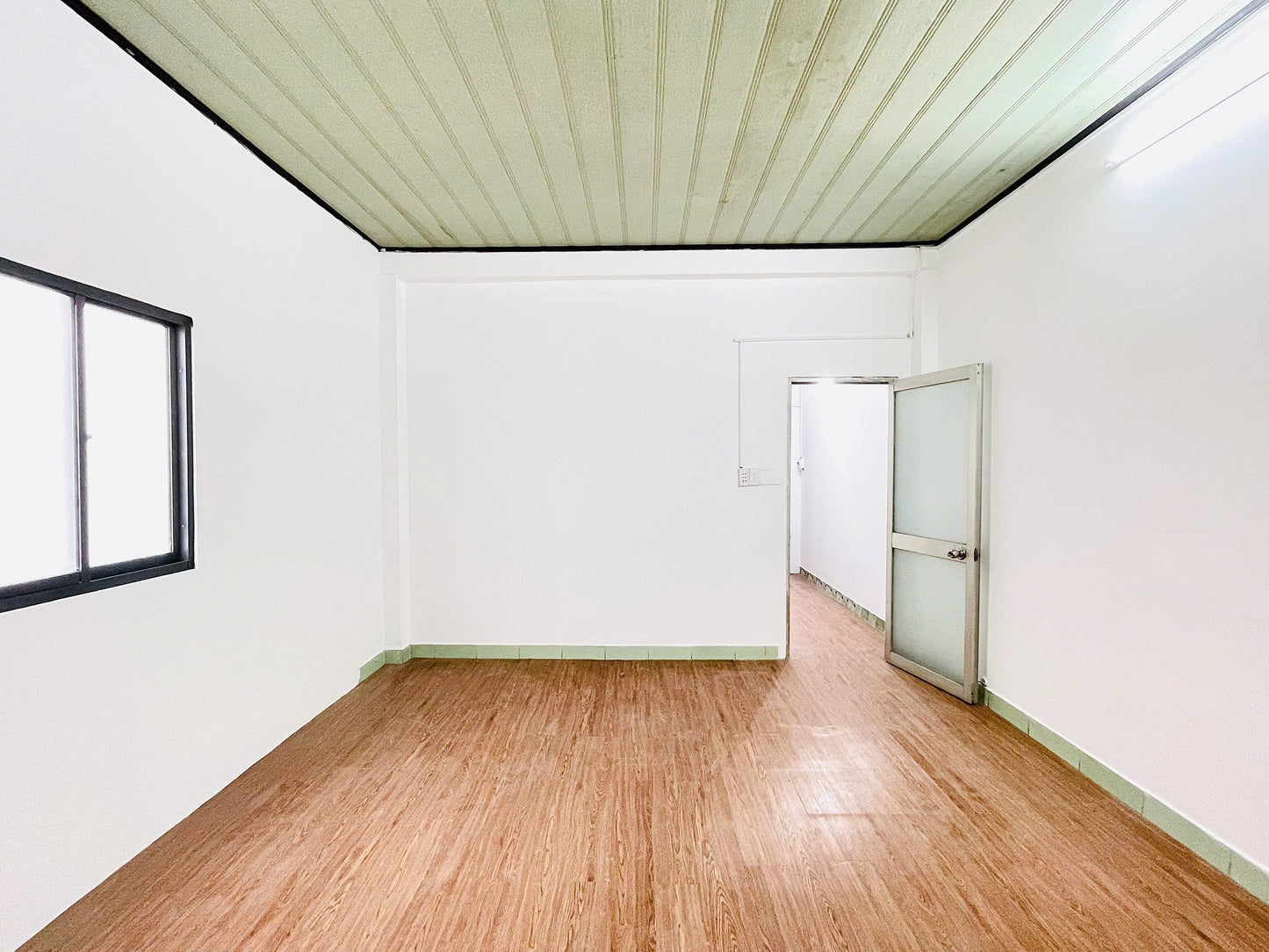 [011105]HHT2PNBC-LG01