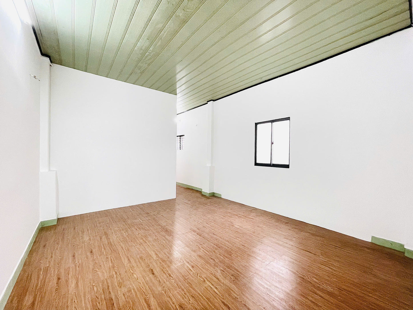 [011105]HHT2PNBC-LG01