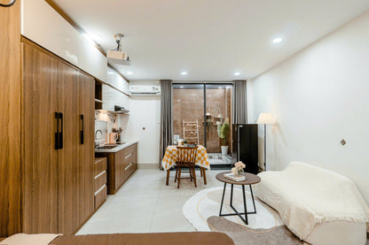 [011125]CMT8STUBC-NM02