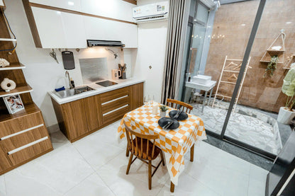 [011125]CMT8STUBC-NM02