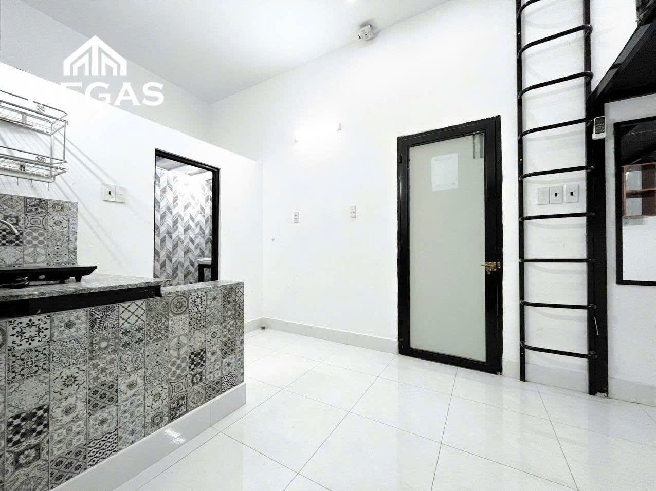 [011241]BBTTDUPST-NM01