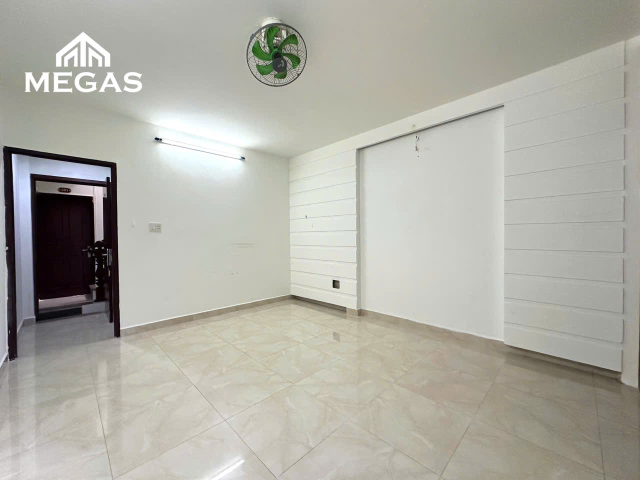 [011251]HTLSTUST-NM01