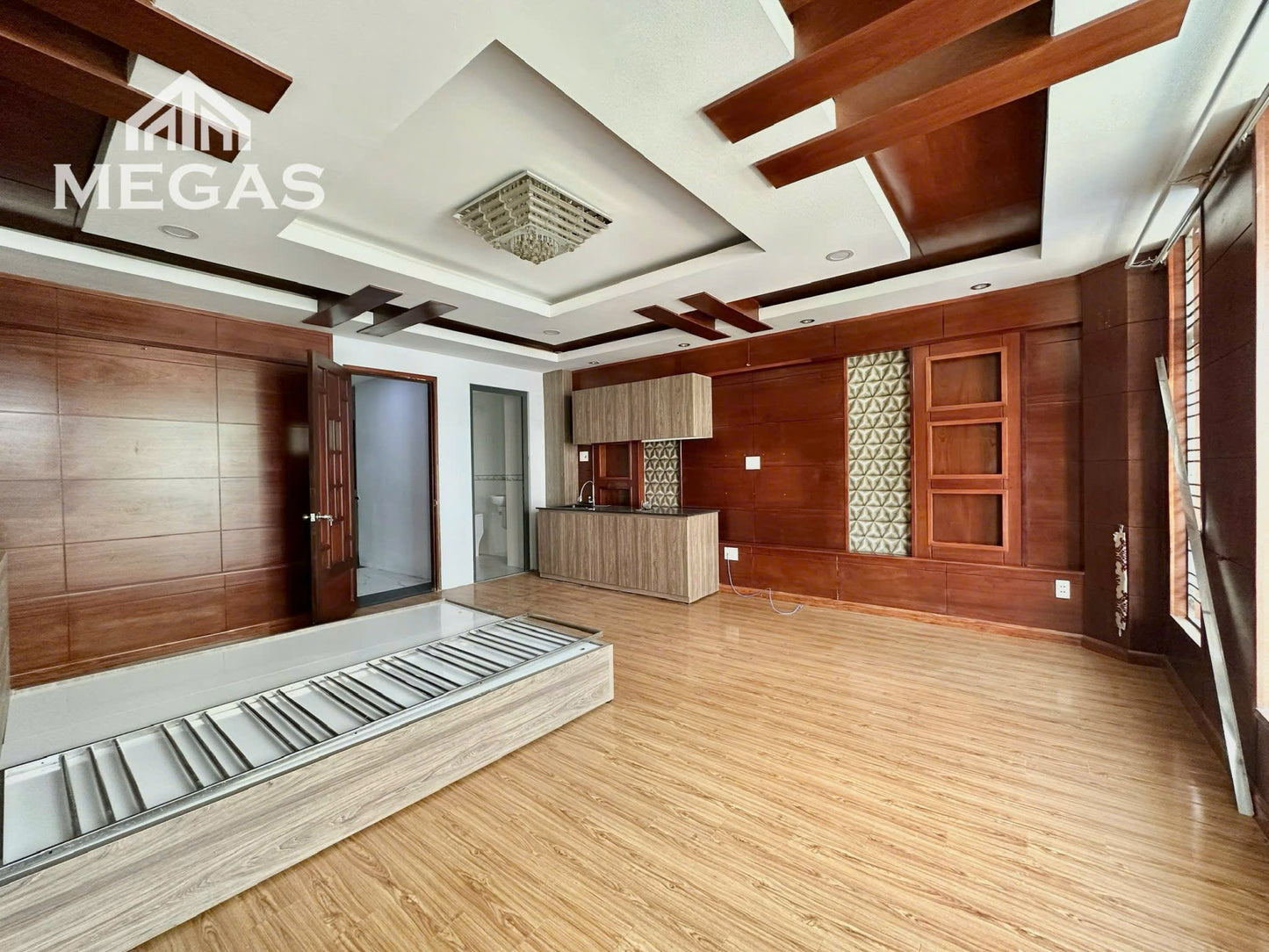 [011401]DDLSTUBC-LG01