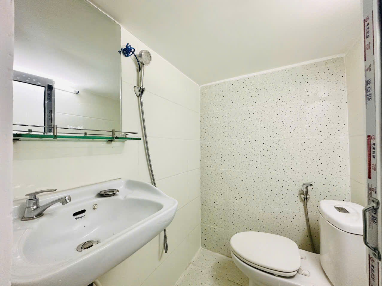 [011775]BDDUPST-NM01